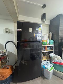 (Category: ) located in . Submitted by a.garage (Listing ID 1360020067, Image 1). Description: .