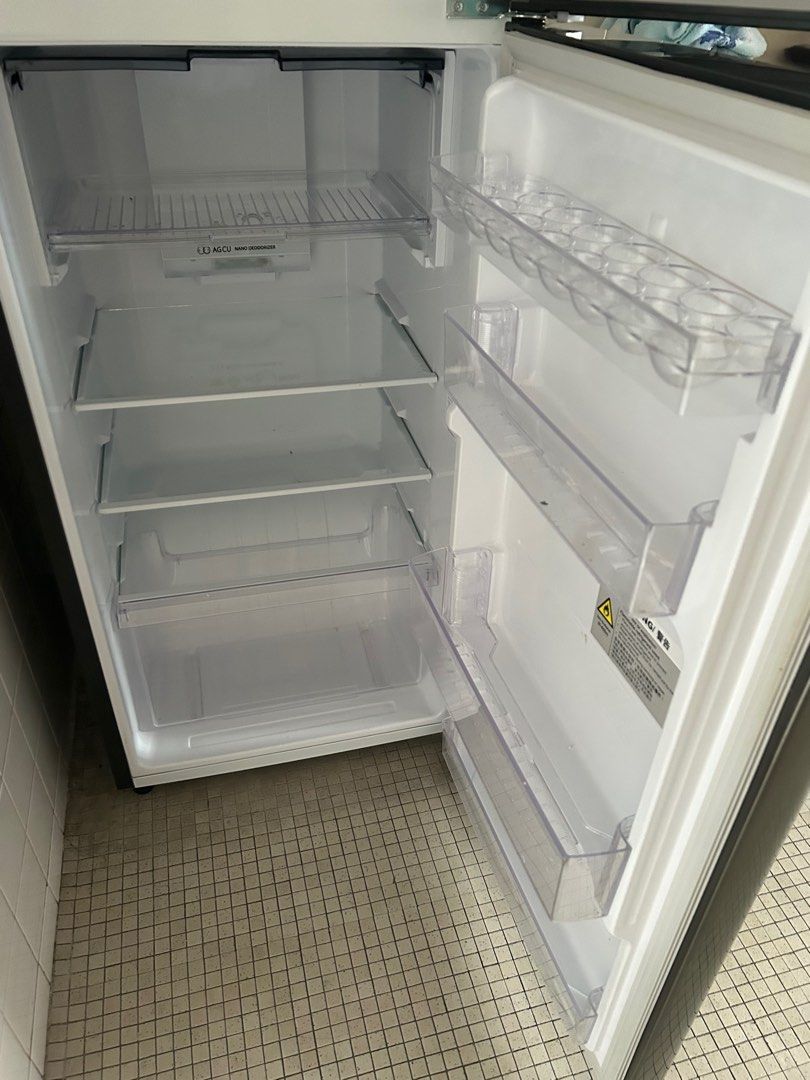 Sharp Refrigerator (Category: Refrigerators & Freezers) located in Singapore. Submitted by happyaliphant (Listing ID 1359926740, Image 3). Description: Bought last year, used by grandmother. Used but in good condition. Self pick-up. .