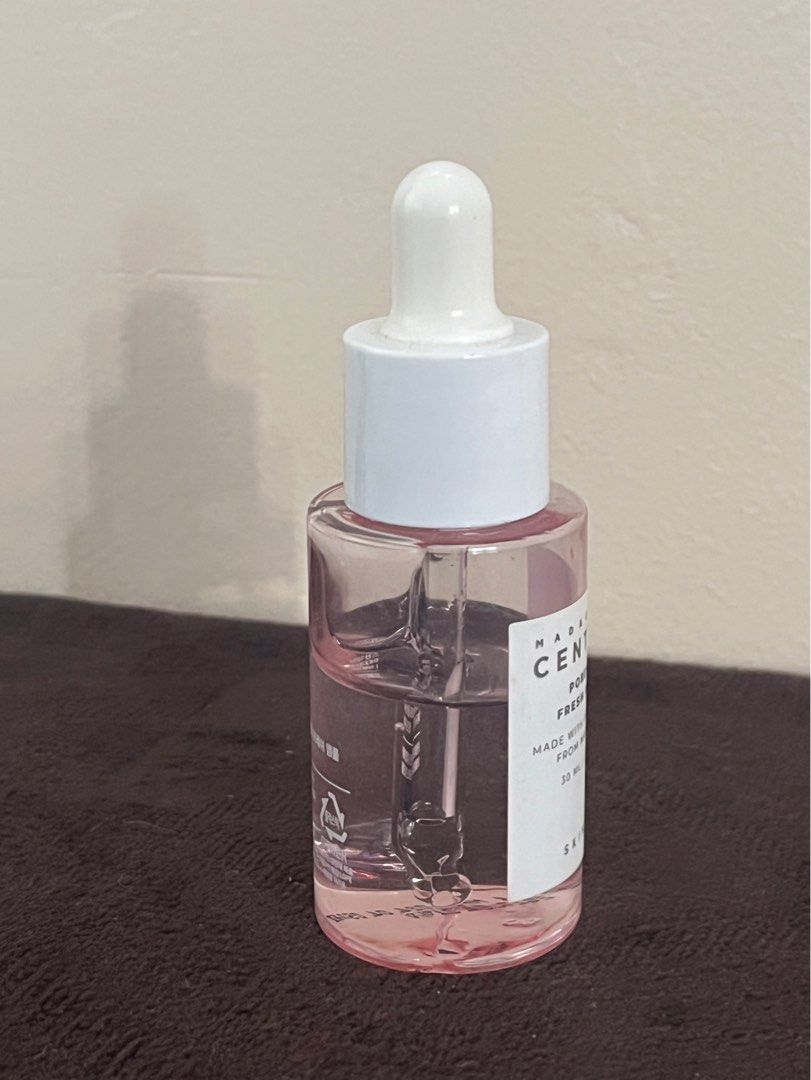 skin1004 poremizing fresh ampoule (Category: Face Care) located in Tuguegarao City. Submitted by noellestyles (Listing ID 1359937820, Image 3). Description: skin1004 poremizing fresh ampoule (30ml) used 4-5x only. rest assured that the product was hygienically used! 🤗🩷 authenticity guaranteed! 💯🧴 around 70% more left selling it for only ₱100! (orig price was ₱300+ 🥲) rfs: decluttering .