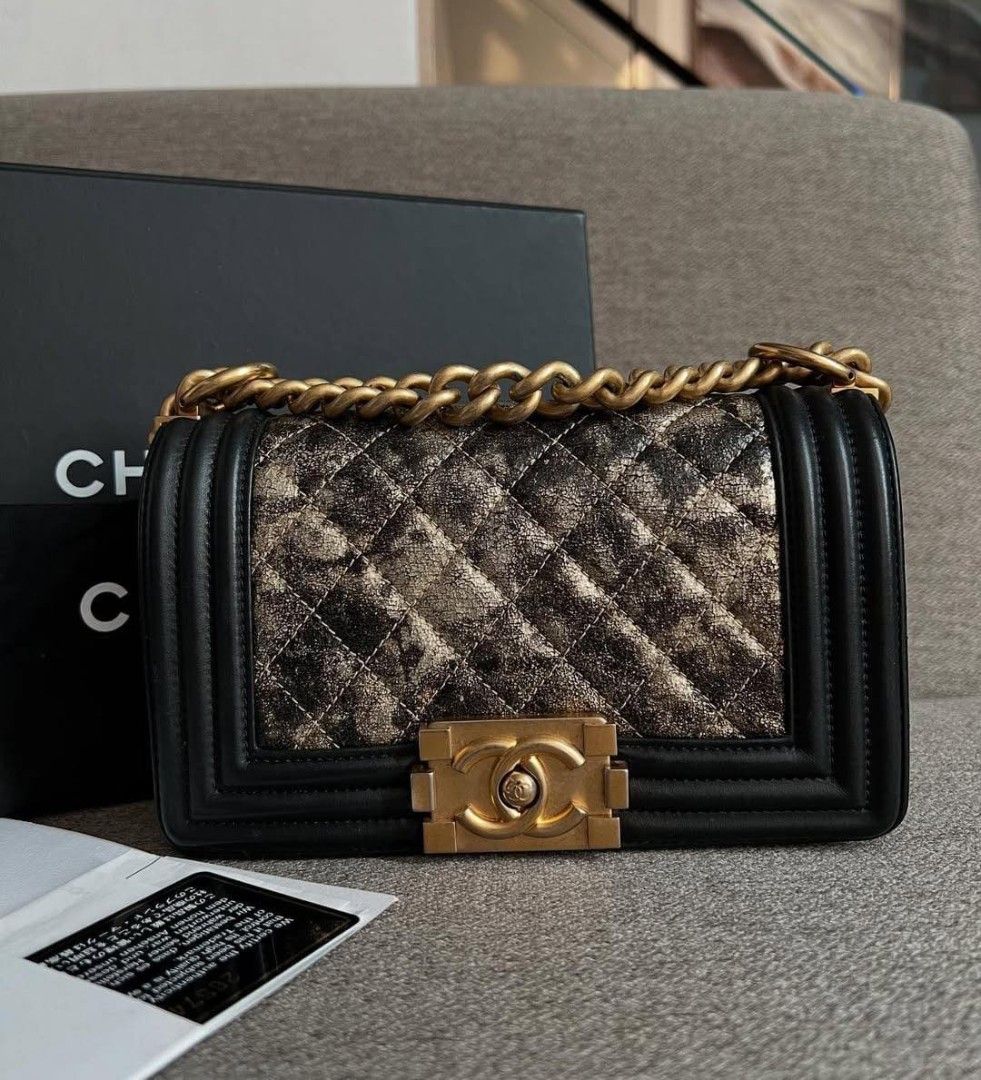 small leboy (Category: Luxury Bags & Wallets) located in Cabadbaran. Submitted by luxurysourcedbyjinx (Listing ID 1359954617, Image 1). Description: .