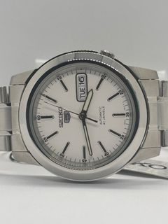 (Category: ) located in . Submitted by ald_timepieces (Listing ID 1359862309, Image 1). Description: .