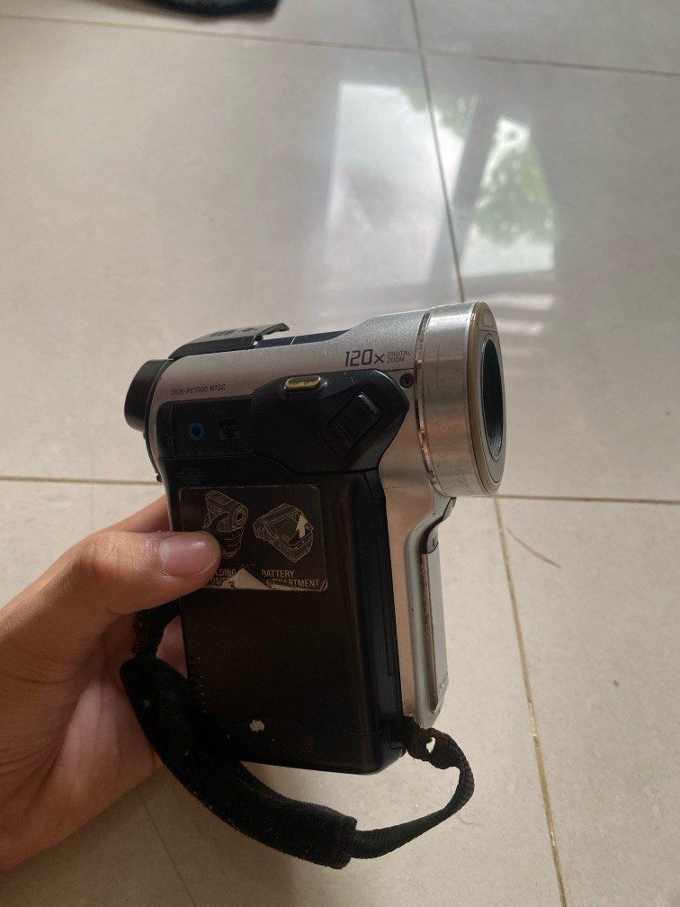 Sony Handycam (DCR-PC1000) NTSC (Category: Video Cameras) located in Manila. Submitted by jjman.cars (Listing ID 1359910041, Image 3). Description: Sony Digital video camera recorder (DCR-PC1000) Issues: -i dont have a charger for it but the battery is still intact Sf: Lalamove.