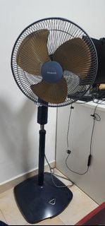 (Category: ) located in . Submitted by svdeepti83 (Listing ID 1359987801, Image 1). Description: .
