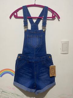 (Category: ) located in . Submitted by balikbayanboxitems (Listing ID 1359940450, Image 1). Description: .