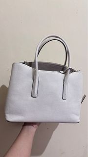 (Kategori: ) berada di . Dikirim oleh nhvanity (ID iklan 1359928462, Gambar 1). Deskripsi: .