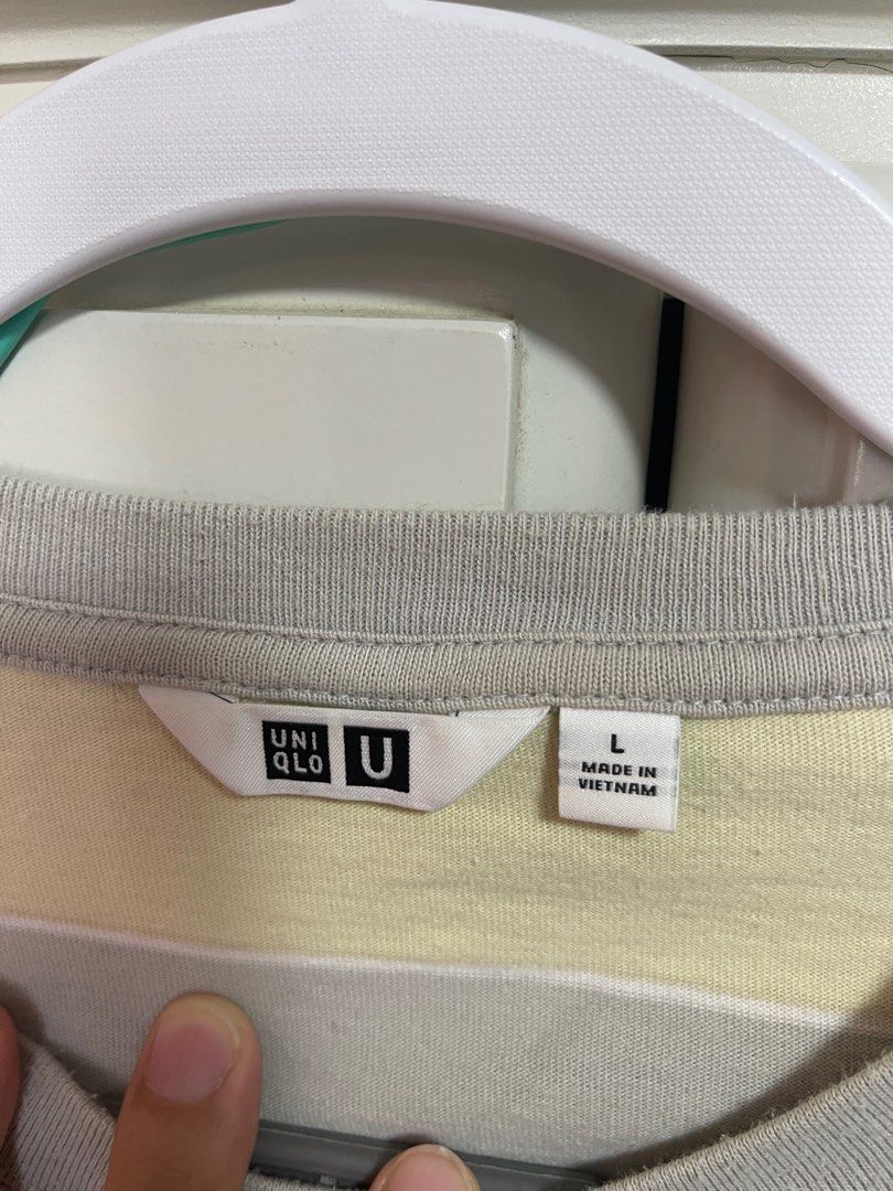 Uniqlo Striped Boxy Tshirt (Category: Tshirts & Polo Shirts ) located in Cabanatuan. Submitted by jrawrrr (Listing ID 1359886807, Image 3). Description: Uniqlo Striped Tshirt W22.5 L27. Boxy Rfs: declutterring. Pabenta ng pamangkin ko. .
