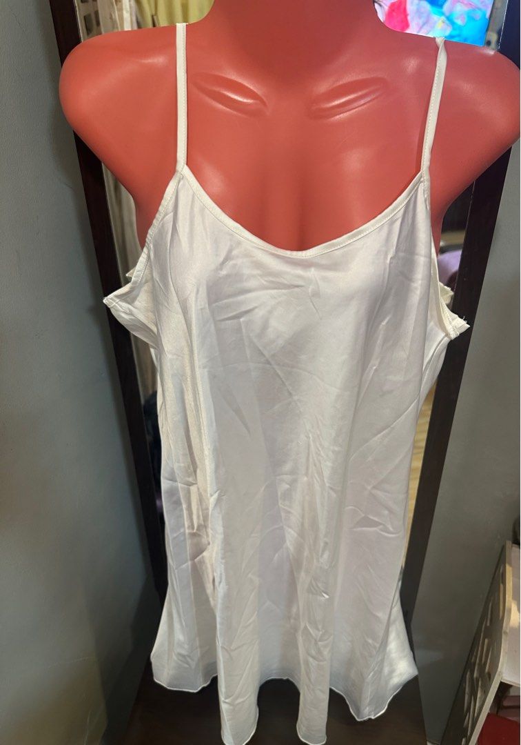 White Silky Night wear (Category: Undergarments & Loungewear) located in Caloocan City. Submitted by kurlich (Listing ID 1360002878, Image 2). Description: White silky like new .