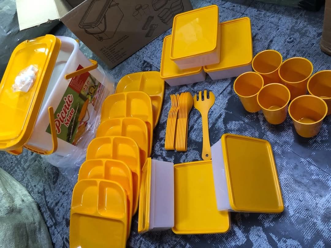 33pcs PICNIC MATE Set (Category: Food Organization & Storage) located in Mandaluyong City. Submitted by shopmla (Listing ID 1360214279, Image 2). Description: 33pcs PICNIC MATE Outdoor cutlery set @499. SF applies gcash BPI family.