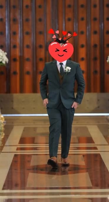 5 &1 wedding suit for men (Category: Sets & Coordinates) located in Mandaluyong City. Submitted by odaysmith (Listing ID 1360052255, Image 3). Description: 5 and 1 weddung suit for 5,500 only coat, vest, pants, inner polo , tie used once-only last dec 2024 very good condition battled green mandaluyong only.