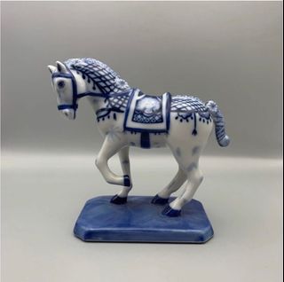 (Category: ) located in . Submitted by gingergarden (Listing ID 1360139419, Image 1). Description: .