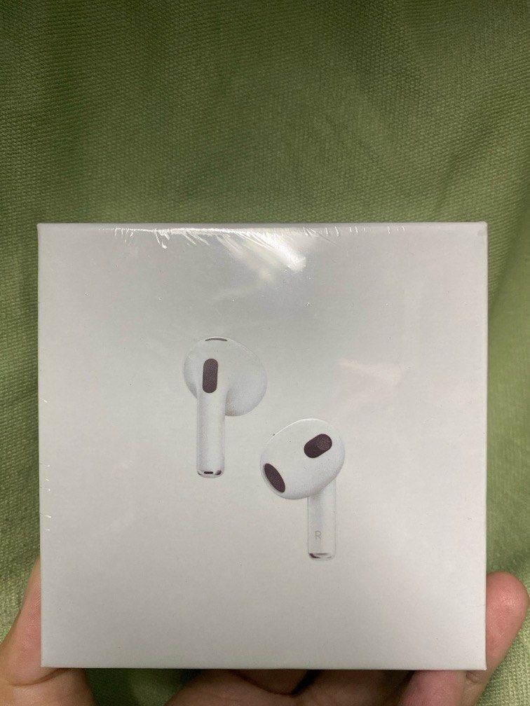Airpods gen 3rd (Category: Earphones) located in Manila. Submitted by dimple162 (Listing ID 1360209572, Image 1). Description: AirPods gen 3 Bnew With serial number Auto connect to ios 16,17,18 Original type Mura lang to kung maarte ka doon ka sa far far away char pero true Non refund policy Mop: Bank/gcash Pickup/delivery 📍Manila .