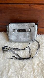 (Kategori: ) berada di . Dikirim oleh whyni.dessy (ID iklan 1360098700, Gambar 1). Deskripsi: .