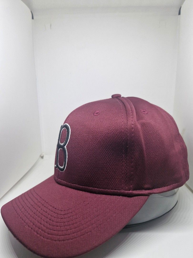 Boston Red Sox Cap for gift (Category: Caps & Hats) located in Makati City. Submitted by CAPSnHATS (Listing ID 1360162890, Image 2). Description: fresh from balikbayan box what you see is what you get actual picture posted embroidered logo sf 90pesos MM.