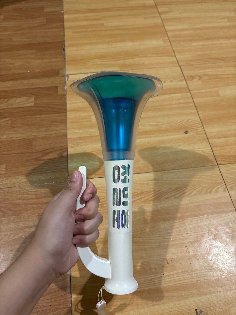 BTOB lightstick V2 (With album freebies!!) (Category: K-Wave Merchandise) located in Taguig. Submitted by common.closet (Listing ID 1360211134, Image 2). Description: BTOB LIGHTSTICK VERSION 2 - has some discoloration - has chrome ilhoon sticker - working batteries - includes FREE This is Us album & Big Wave (Ilhoon solo) album.