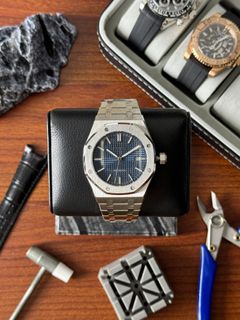 (Category: ) located in . Submitted by thewatchsociety (Listing ID 1360081406, Image 1). Description: .