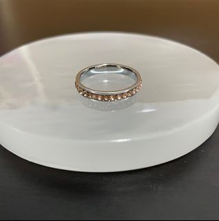 (Category: ) located in . Submitted by lunajewels (Listing ID 1360180966, Image 1). Description: .