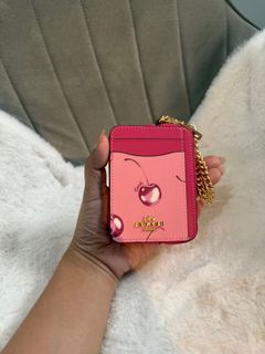(Category: ) located in . Submitted by yhn_boutique (Listing ID 1360148500, Image 1). Description: .