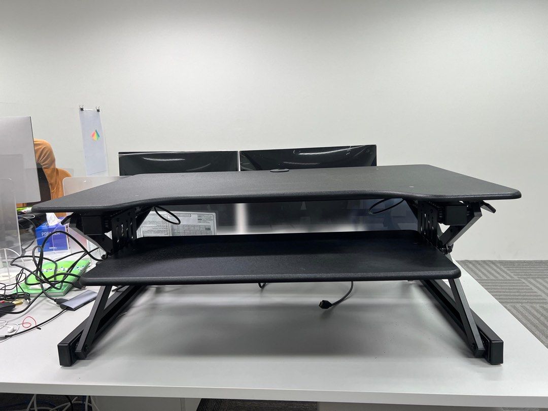 Computer Standing Table (Category: Other Home Furniture) located in Singapore. Submitted by ashokh4793 (Listing ID 1360111759, Image 1). Description: Used but not abused , price listed is negotiable. .