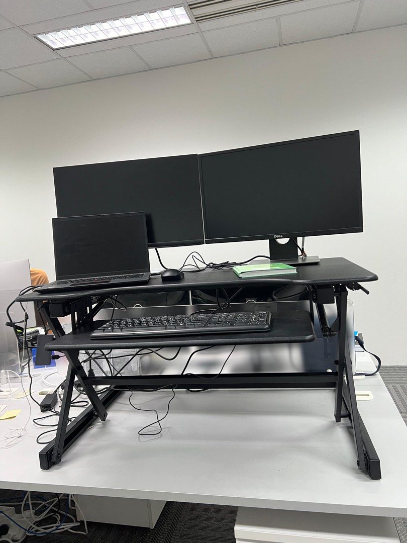 Computer Standing Table (Category: Other Home Furniture) located in Singapore. Submitted by ashokh4793 (Listing ID 1360111759, Image 2). Description: Used but not abused , price listed is negotiable. .