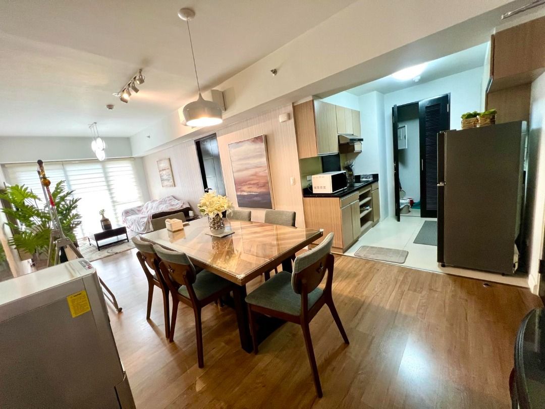 Condominium For Rent Two Maridien BGC (Category: Apartments & Condos) located in Quezon City. Submitted by leadvision.realty (Listing ID 1360083138, Image 1). Description: Property Name: Two Maridien BGC Property Code: 258-LC-TM Lease Price: 75,000 Inclusive of Association Dues 64 sqm 42nd floor Facing Northwest 1 Bedroom 1 Toilet & Bathrooms 1 Parking slot - Basement 3 (Exclusive) With view of park below Fully Furnished Ready for occupancy Leste