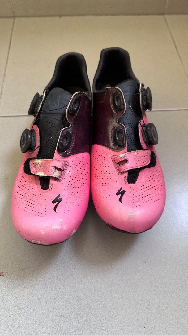 Specialized Cycling Shoes size 40 (Category: Sneakers & Footwear) located in Singapore. Submitted by gymqueen_11 (Listing ID 1360124529, Image 3). Description: .