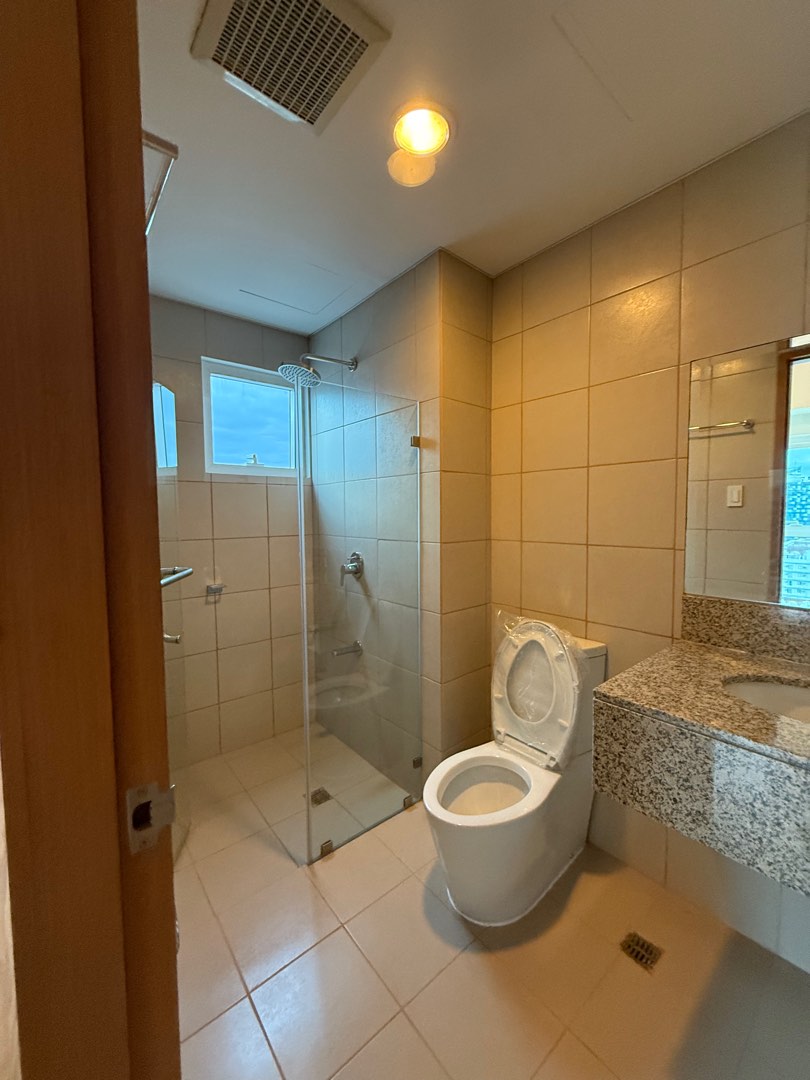 For Sale: 2BR Unit in Madison Park West, Uptown BGC - ₱15.5M, Property ...