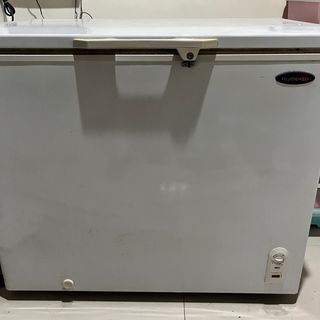 Fujidenzo FC-08ADF Chest Freezer Dual Function