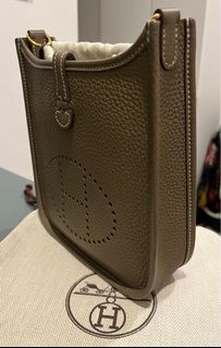 (Category: ) located in . Submitted by anaimik (Listing ID 1360151348, Image 1). Description: .