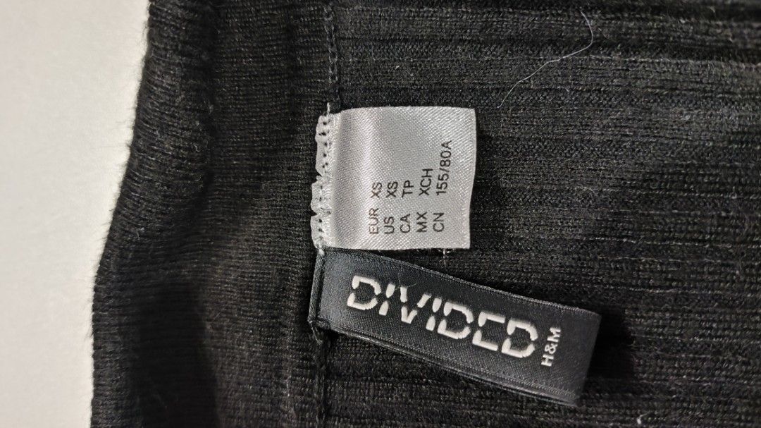H&M ribbed top (Category: Longsleeves) located in Talisay. Submitted by kuronuma (Listing ID 1360211390, Image 3). Description: 𖹭 rfs: declutter 𖹭 Mop : Gcash, BDO, Maya, Gotyme.
