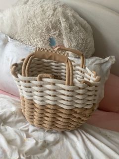 (Category: ) located in . Submitted by iqa_4829 (Listing ID 1360070788, Image 1). Description: .
