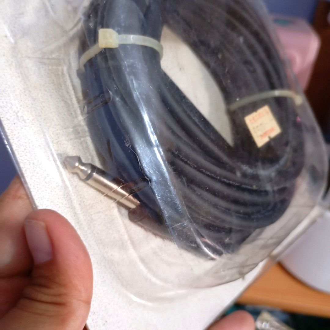 JAPAN Heavy duty audio cable (Category: Other Audio Equipment) located in Quezon City. Submitted by an.marie (Listing ID 1360160763, Image 3). Description: .
