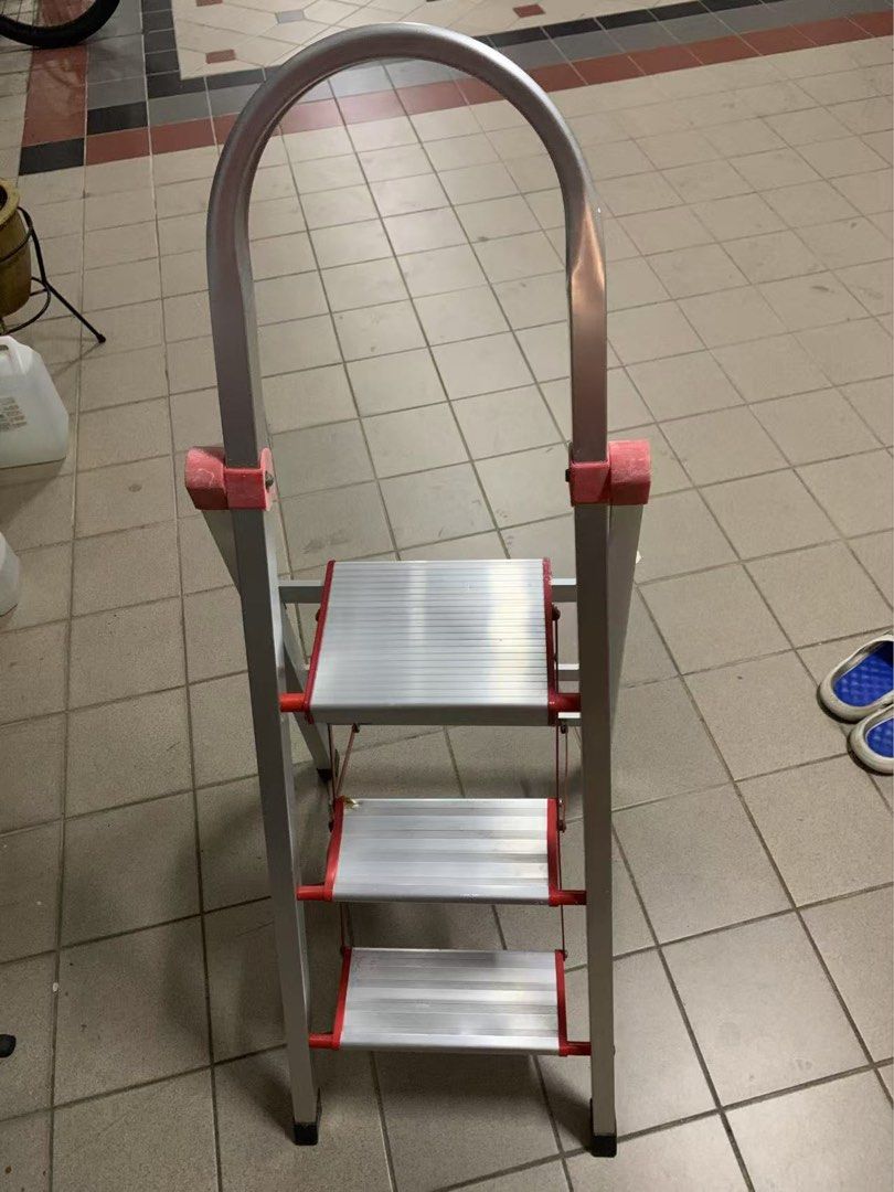 Ladder