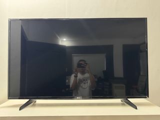 LG49-inch Full HD LED TV + 5.1 Speakers