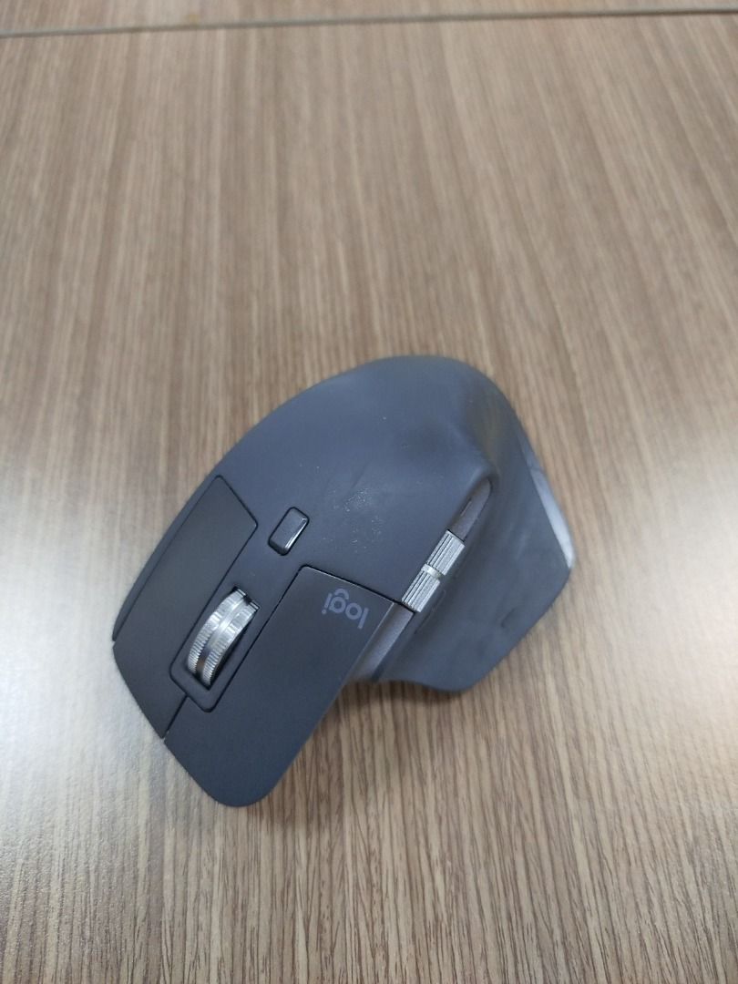 Logitech MX MASTER 3 (Graphite) Productivity Mouse (Category: Mouse & Mousepads) located in Quezon City. Submitted by calibre027 (Listing ID 1360159205, Image 2). Description: Logitech MX MASTER 3 (Graphite) Productivity Mouse ✔ 100% ORIGINAL, not yet opened for repairs ✔ test all you want upon pickup ✔ SRP is is around 6k ✔ Package: Mouse only (no box and dongle included anymore) ✔ meetup - Avire Tower Proj.4, Quezon City / sm north, trinoma upo