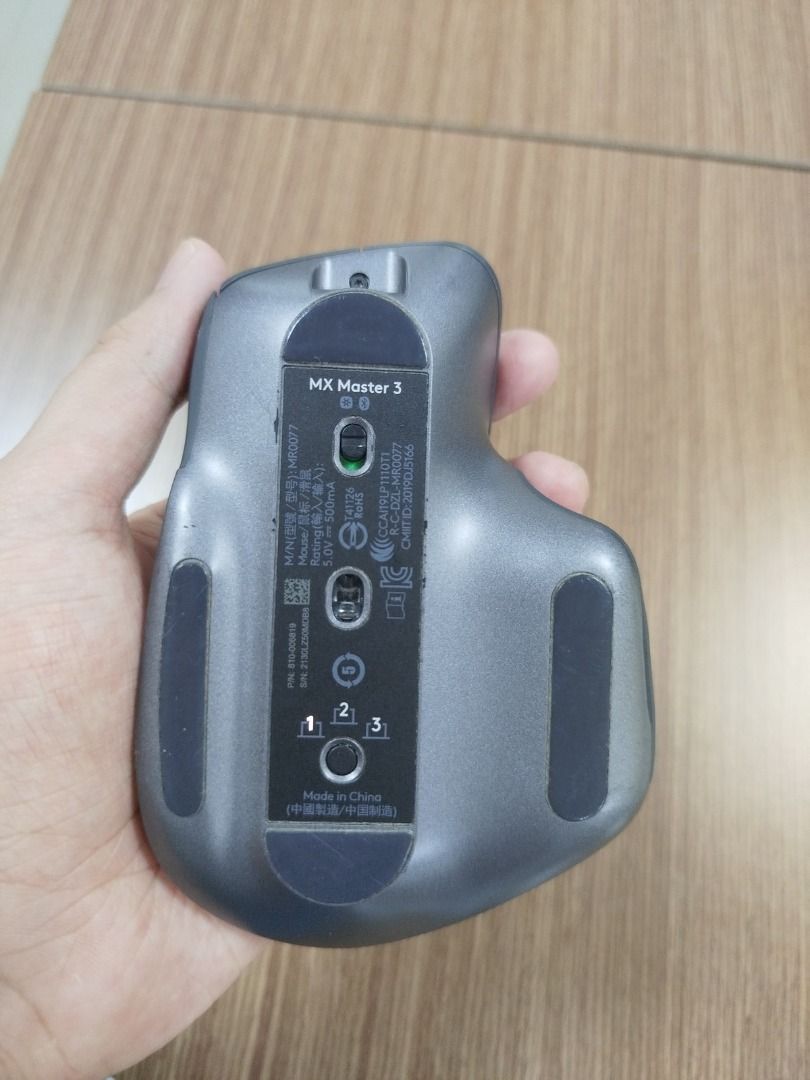 Logitech MX MASTER 3 (Graphite) Productivity Mouse (Category: Mouse & Mousepads) located in Quezon City. Submitted by calibre027 (Listing ID 1360159205, Image 3). Description: Logitech MX MASTER 3 (Graphite) Productivity Mouse ✔ 100% ORIGINAL, not yet opened for repairs ✔ test all you want upon pickup ✔ SRP is is around 6k ✔ Package: Mouse only (no box and dongle included anymore) ✔ meetup - Avire Tower Proj.4, Quezon City / sm north, trinoma upo