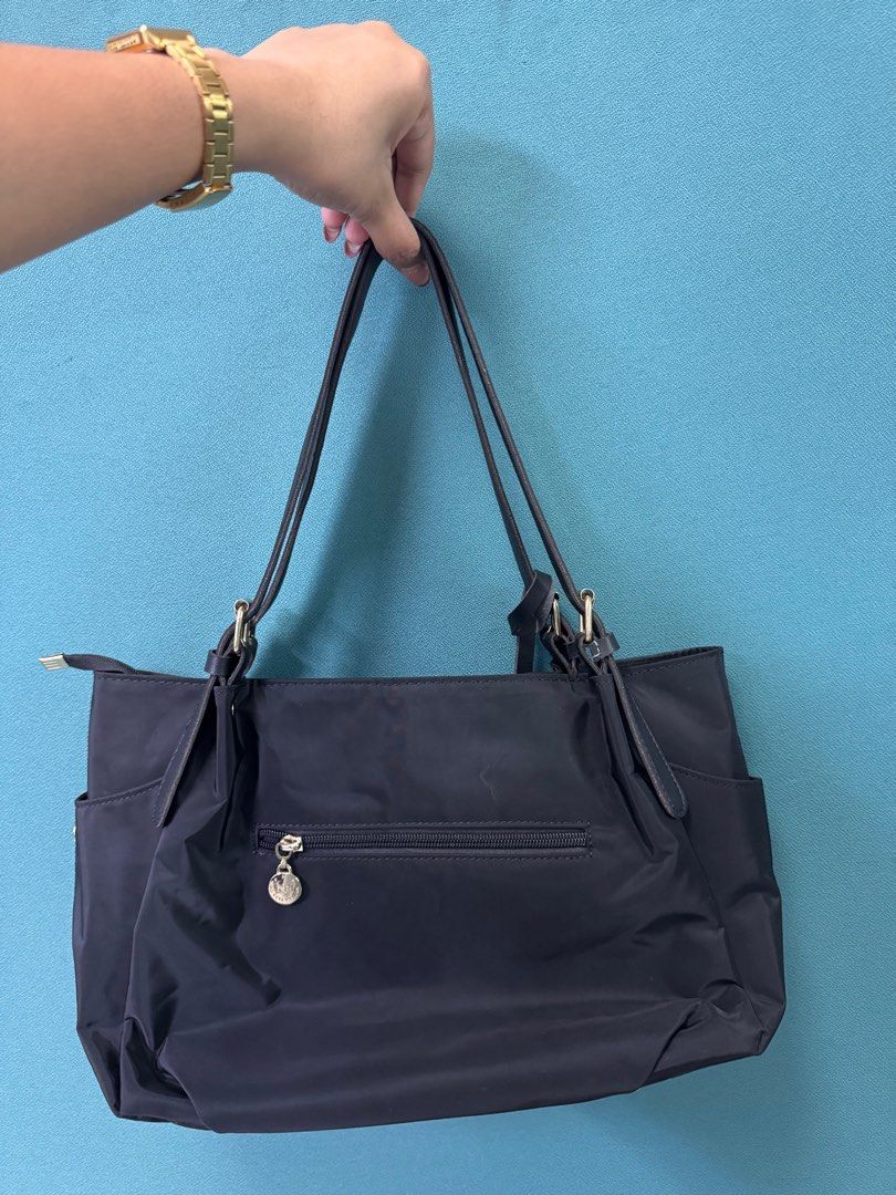 Nicole Miller Bag (Category: Luxury Bags & Wallets) located in Quezon City. Submitted by ladyshopper_99 (Listing ID 1360088293, Image 2). Description: NEW! Nylon tote bag/sling bag.