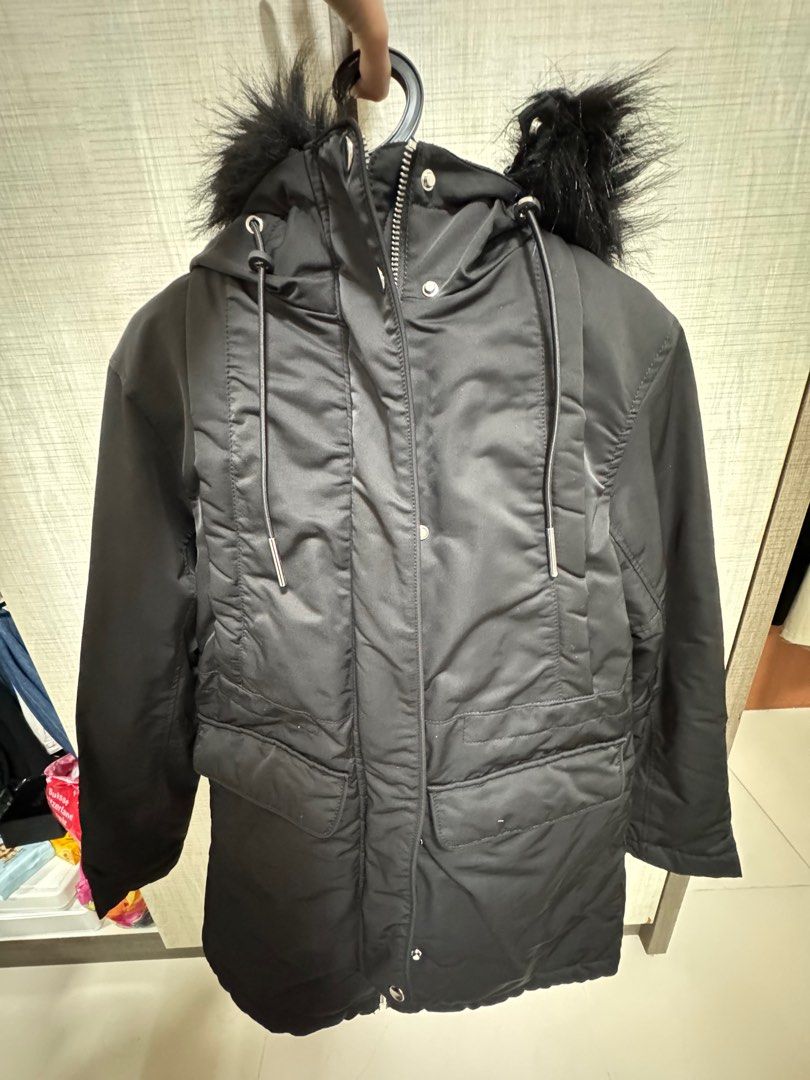 Pull & Bear winter jacket (Category: Coats, Jackets and Outerwear) located in Singapore. Submitted by westdrive (Listing ID 1360085554, Image 1). Description: Used once black winter jacket. Pit to pit 50cm length is 74cm. In good and clean condition. .