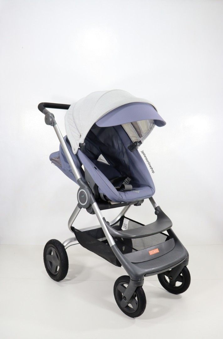 Stokke Scoot V2 Stroller (Category: Strollers) located in Valenzuela. Submitted by jgalano2 (Listing ID 1360162430, Image 2). Description: Stroller Brand: Stokke Scoot V2 Condition: Used, good condition. Age Recommendation: Suitable for newborn to 4 years old. Maximum weight capacity is up to 20kgs. Features: -Fully recline -Reversible seat -Large underbasket -Sufficiently compact fold -Machine washable seat cover -One-hand fold -Adjustable footr