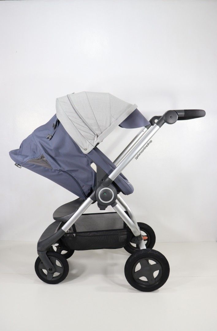 Stokke Scoot V2 Stroller (Category: Strollers) located in Valenzuela. Submitted by jgalano2 (Listing ID 1360162430, Image 3). Description: Stroller Brand: Stokke Scoot V2 Condition: Used, good condition. Age Recommendation: Suitable for newborn to 4 years old. Maximum weight capacity is up to 20kgs. Features: -Fully recline -Reversible seat -Large underbasket -Sufficiently compact fold -Machine washable seat cover -One-hand fold -Adjustable footr