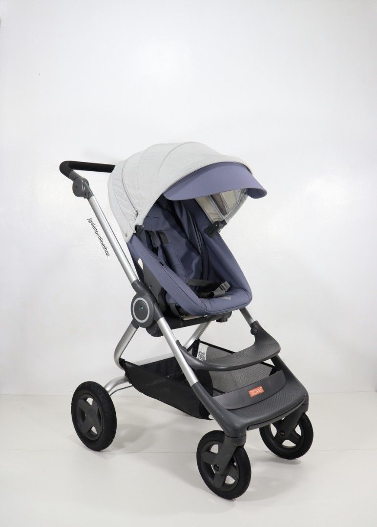 Stokke Scoot V2 Stroller (Category: Strollers) located in Valenzuela. Submitted by jgalano2 (Listing ID 1360162430, Image 1). Description: Stroller Brand: Stokke Scoot V2 Condition: Used, good condition. Age Recommendation: Suitable for newborn to 4 years old. Maximum weight capacity is up to 20kgs. Features: -Fully recline -Reversible seat -Large underbasket -Sufficiently compact fold -Machine washable seat cover -One-hand fold -Adjustable footr