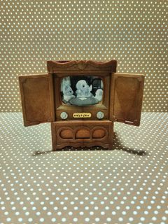 Sylvanian Families vintage TV