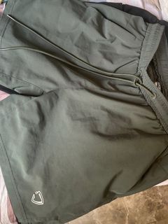 （分類：）位於 。 由 llllllllcbasd 提交（商品編號 1360070645，圖片 1）。簡介： 。