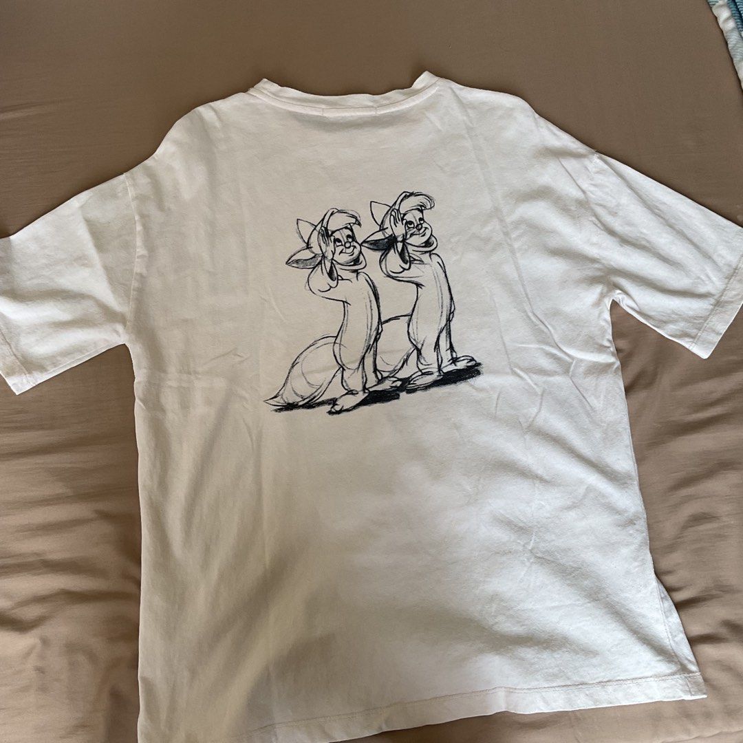 Tinkerbell Graphic T-Shirt (Category: Shirts) located in Marikina City. Submitted by mlffy (Listing ID 1358550900, Image 2). Description: 🧚🏼 Disney Tinkerbell Graphic Tee 💛 Super cute! Like new, 11/10 condition! 💛 Best fit size S-M, a bit form fitting na for L! 👛 GCash.