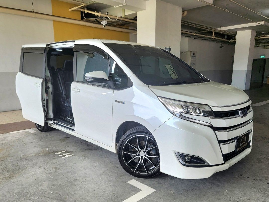 Toyota Noah Hybrid 1.8 X 7-Seater (A)62887424532353114