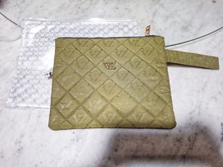 (Kategori: ) berada di . Dikirim oleh cessarine (ID iklan 1360212951, Gambar 1). Deskripsi: .