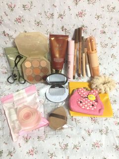(Category: ) located in . Submitted by moonlitpetals (Listing ID 1360374478, Image 1). Description: .