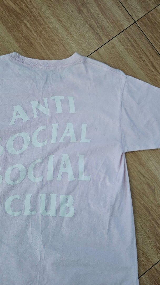 Assc anti social club tshirt (Category: Tshirts & Polo Shirts ) located in Alfonso. Submitted by jbcamet (Listing ID 1360311838, Image 2). Description: for sale assc tshirt size M 9/10 condition no issue.