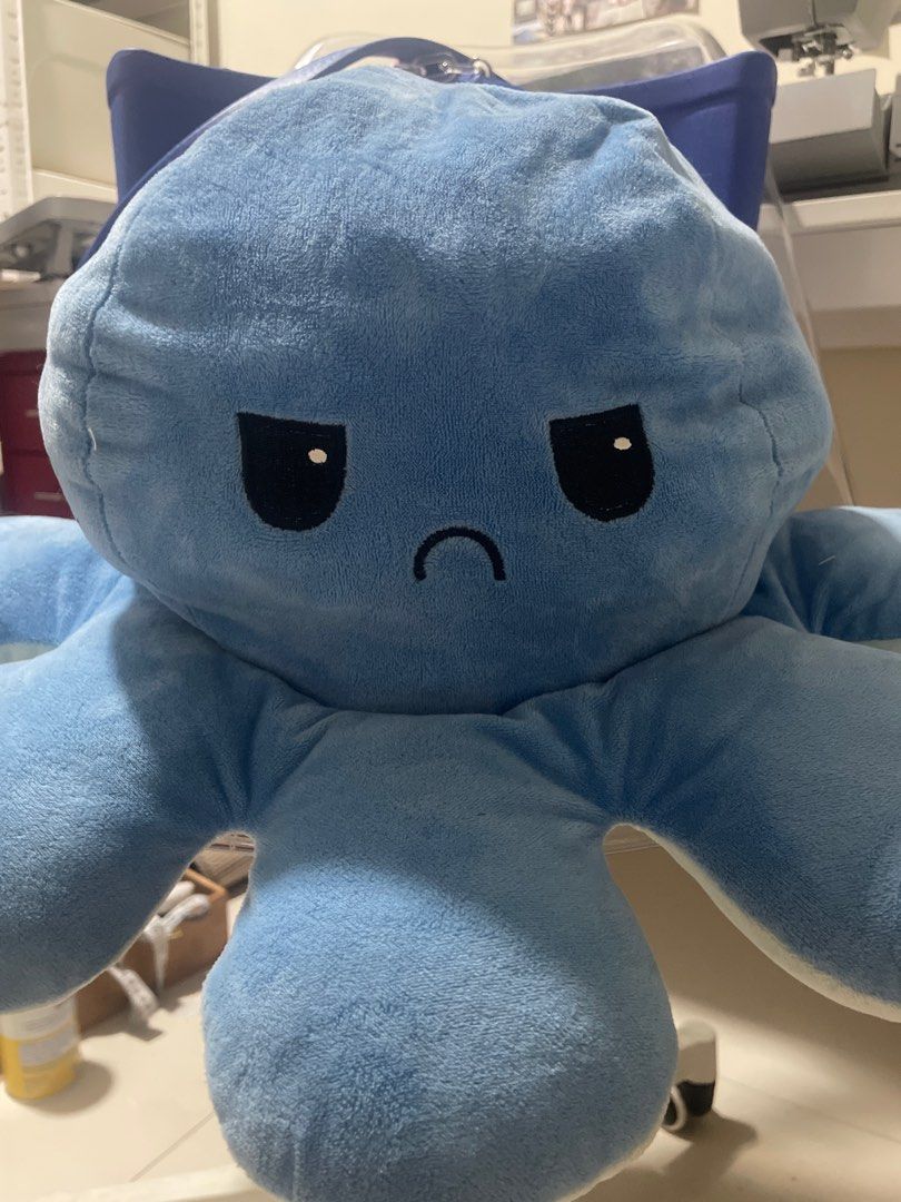 BIG Octopus Reversible Flip Stuffed Toy Plushie Gift (Category: Plushies & Soft Toys) located in Quezon City. Submitted by curseten (Listing ID 1360356964, Image 2). Description: Bought for 800 in Manila Ocean Park 💙 Cute gift for ur girlfriends hehe 🤩 Needs wash only, no major flawss .