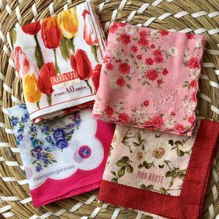 Branded handkerchief bundle 4pcs