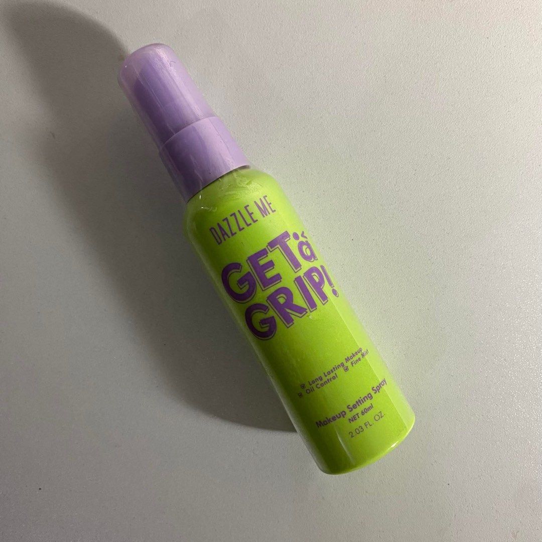 Dazzle Me Setting Spray (Category: Makeup) located in Marikina City. Submitted by narav1t (Listing ID 1360326988, Image 1). Description: DAZZLE ME Get a Grip! Makeup Setting Spray Dewy Fix 60ml Long Lasting Oil Control • sealed.